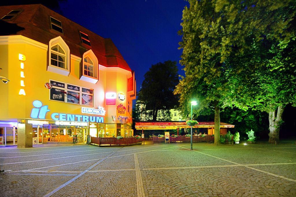 It Centrum Apartments Vrchlabi Bagian luar foto
